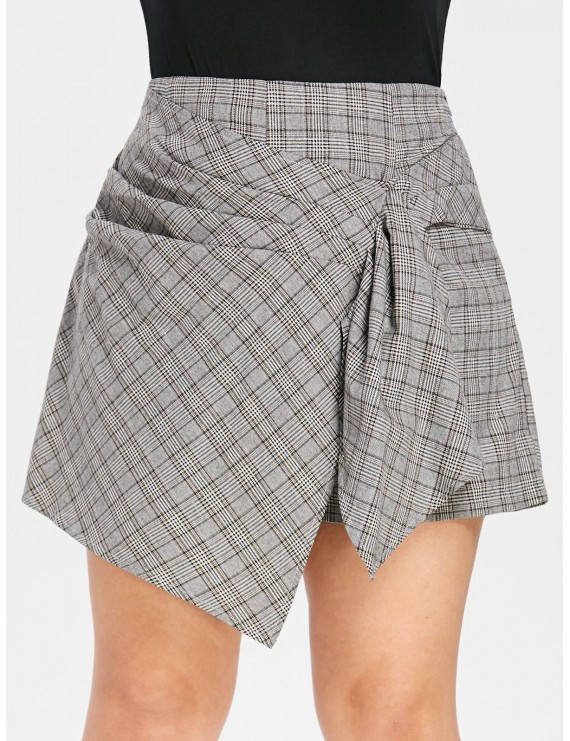  Plus Size Asymmetric Ruched Plaid Shorts - Multi 4x